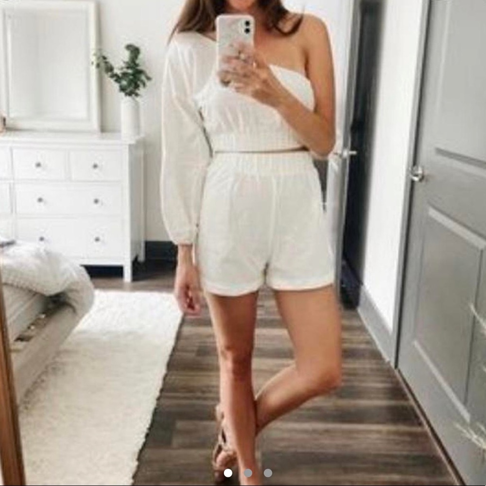 Yllw the Label White Linen Set